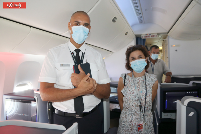 Stéphane Armand, agent de passage, et Claire Tabakian, directrice régionale Air France Stéphane Armand, agent de passage, et Claire Tabakian, directrice régionale Air France