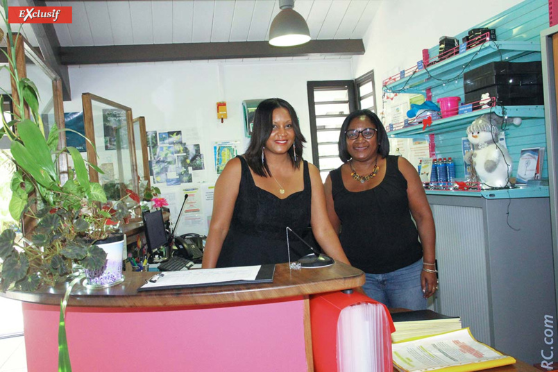 Sylvie Maillot et Jessica Lusson, au bureau d'accueil du camping Sylvie Maillot et Jessica Lusson, au bureau d'accueil du camping