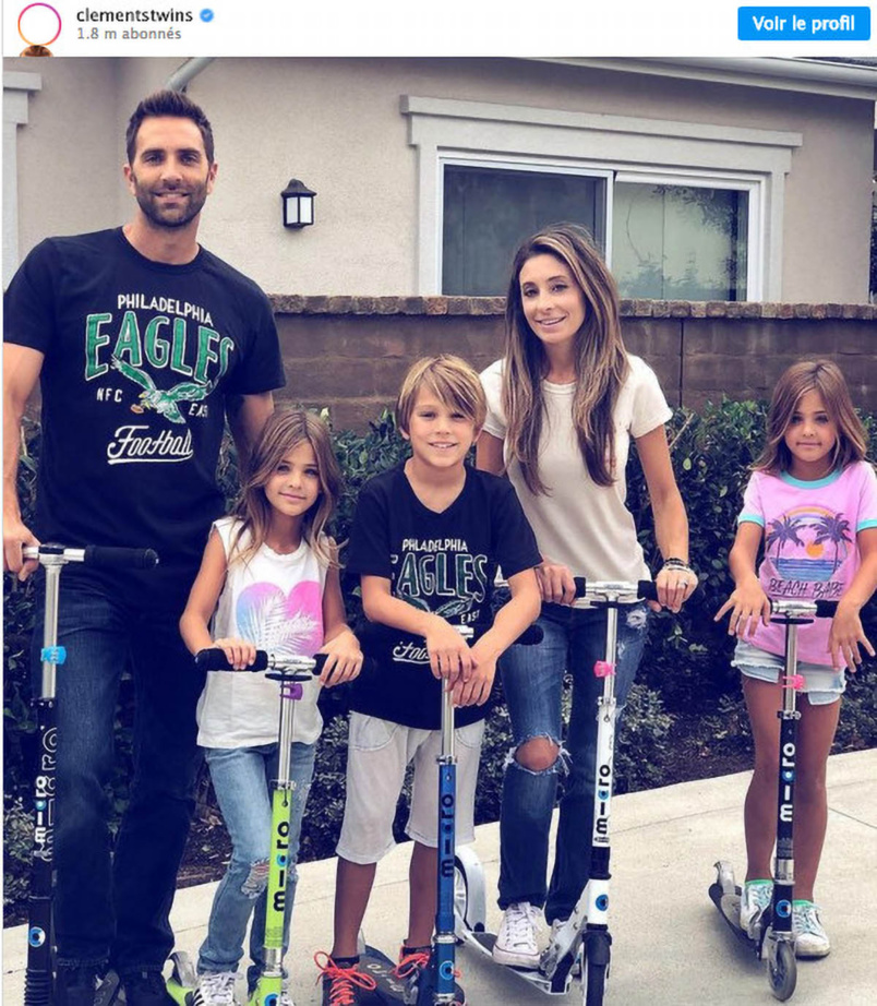 La famille Clements au complet: beautés héréditaires sans aucun doute
