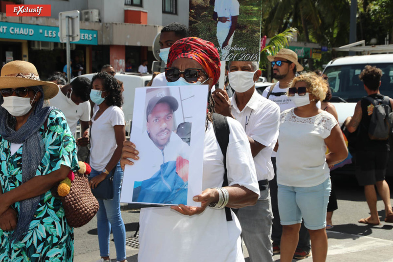 Marche blanche pour Miguel, un an après l'accident avec les policiers