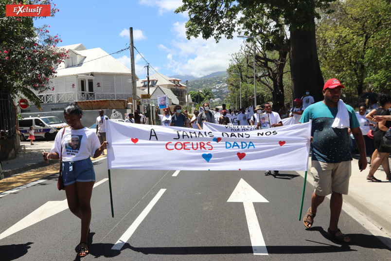 Marche blanche pour Miguel, un an après l'accident avec les policiers Marche blanche pour Miguel, un an après l'accident avec les policiers