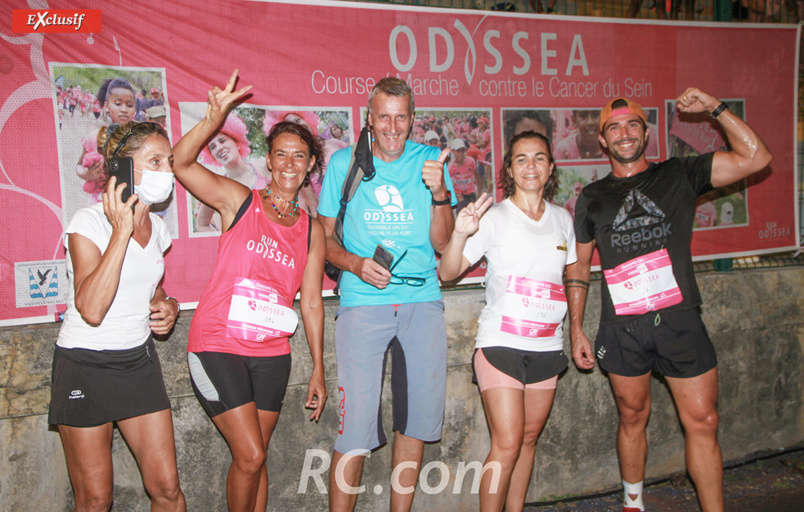 Nathalie Bourcier et Michel Jourdan de l’association Odyssea partagent leur joie avec des participants