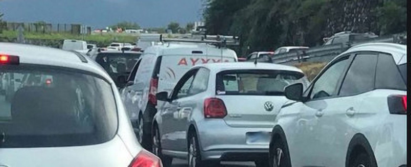 Route basculée = cauchemar et crainte d'éboulis (photo FTV) Route basculée = cauchemar et crainte d'éboulis (photo FTV)