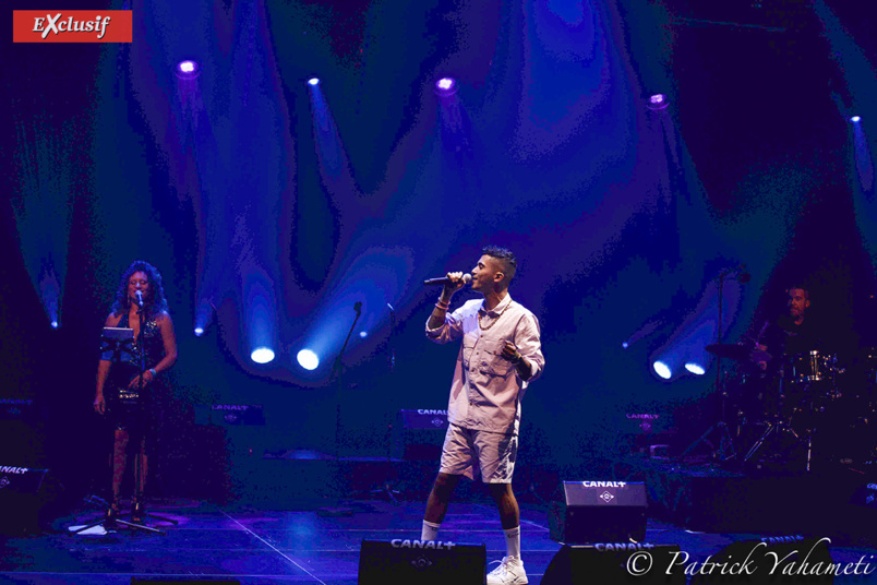 Concert exceptionnel de Mickaël Pouvin à la Cité des Arts: photos Concert exceptionnel de Mickaël Pouvin à la Cité des Arts: photos