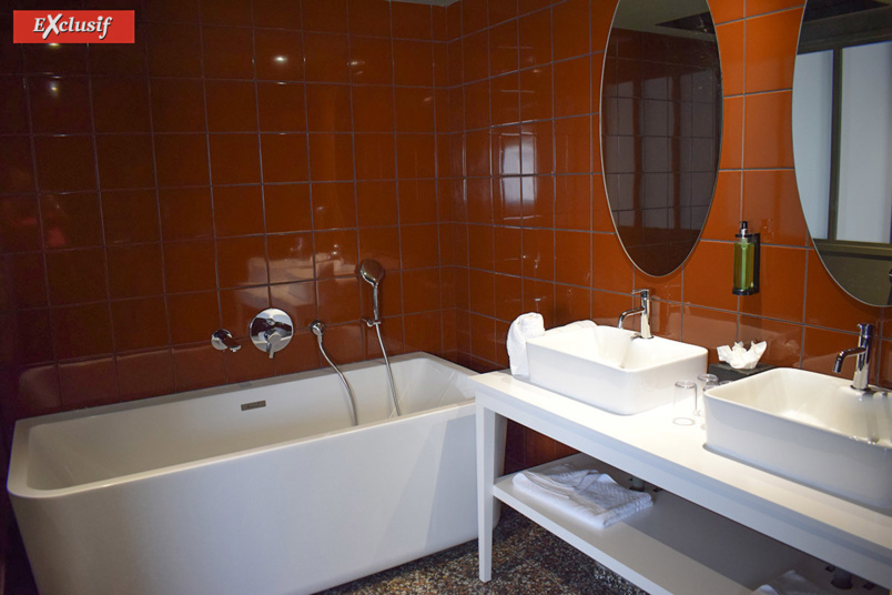 Hôtel Dina Morgabine Saint-Denis: embarquement en pleine ville! Hôtel Dina Morgabine Saint-Denis: embarquement en pleine ville!