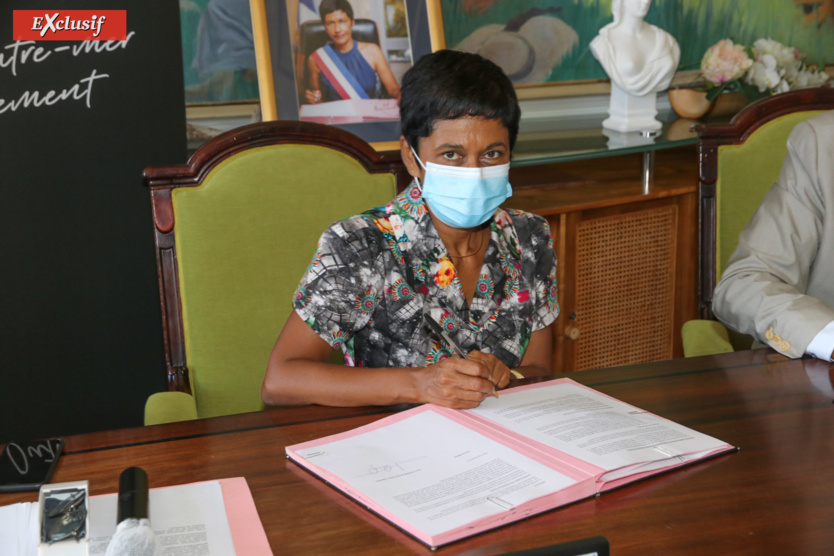 Saint-Denis: réhabilitation des quartiers Calebassiers et Ruisseau avec la SHLMR Saint-Denis: réhabilitation des quartiers Calebassiers et Ruisseau avec la SHLMR