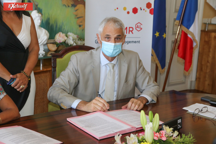 Saint-Denis: réhabilitation des quartiers Calebassiers et Ruisseau avec la SHLMR Saint-Denis: réhabilitation des quartiers Calebassiers et Ruisseau avec la SHLMR