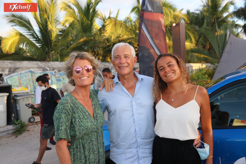 Anne-Gaëlle Hoarau, qui a été championne de surf, François Caillé, et Alice Lemoigne Anne-Gaëlle Hoarau, qui a été championne de surf, François Caillé, et Alice Lemoigne