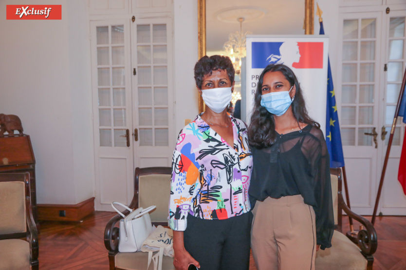 Yolaine Blanpain, coordinatrice à l'ORVIFF, et Hasna Patel, stagiaire à l'ORVIFF Yolaine Blanpain, coordinatrice à l'ORVIFF, et Hasna Patel, stagiaire à l'ORVIFF