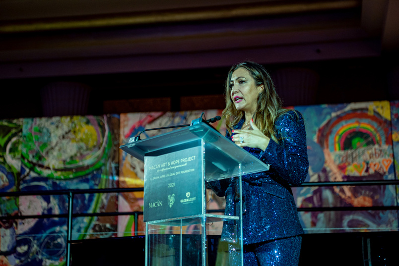 Le plus grand tableau du monde acheté 53 millions d'euros par un Français! Le plus grand tableau du monde acheté 53 millions d'euros par un Français!