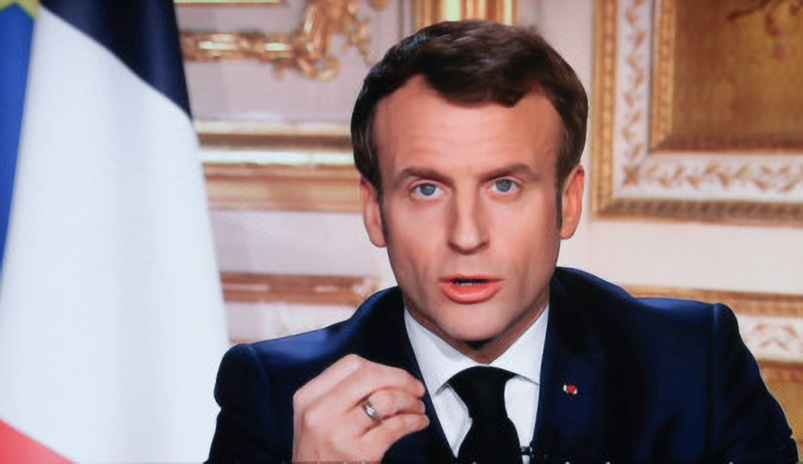 Quand le président Macron prend la parole à la télé, c'est toujours pour des annonces plus restrictives...