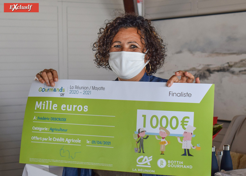 La représentante de Frédéric Descroix de la Ferme Ottaviani La représentante de Frédéric Descroix de la Ferme Ottaviani