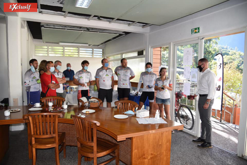 Petit déjeuner à Cilaos Petit déjeuner à Cilaos