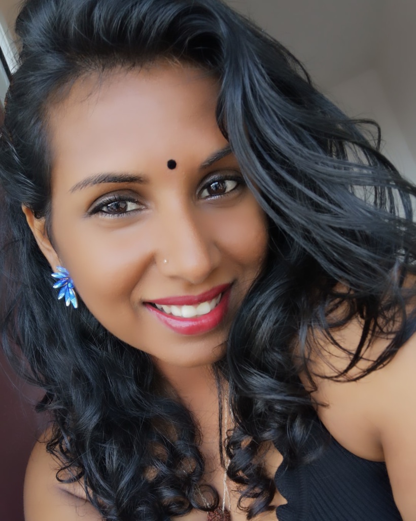 Anaïs Jibassia et son magnifique sourire... malgré tout! Anaïs Jibassia et son magnifique sourire... malgré tout!