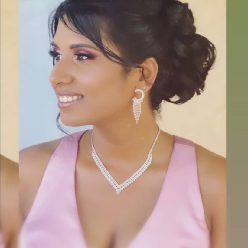 Anaïs Jibassia: atteinte d'une tumeur à la tête, elle s'est battue! Anaïs Jibassia: atteinte d'une tumeur à la tête, elle s'est battue!