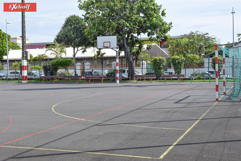 A une époque, des milliers de personnes se pressaient autour du terrain pour assister aux matchs A une époque, des milliers de personnes se pressaient autour du terrain pour assister aux matchs