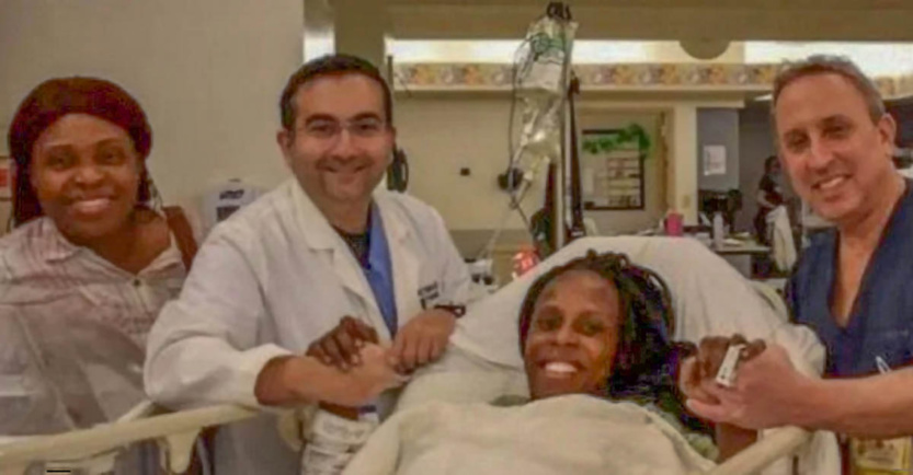 Halima avec une partie de l'équipe médicale... Halima avec une partie de l'équipe médicale...
