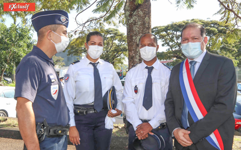 Cérémonie d'hommage aux policiers morts, victimes du devoir Cérémonie d'hommage aux policiers morts, victimes du devoir