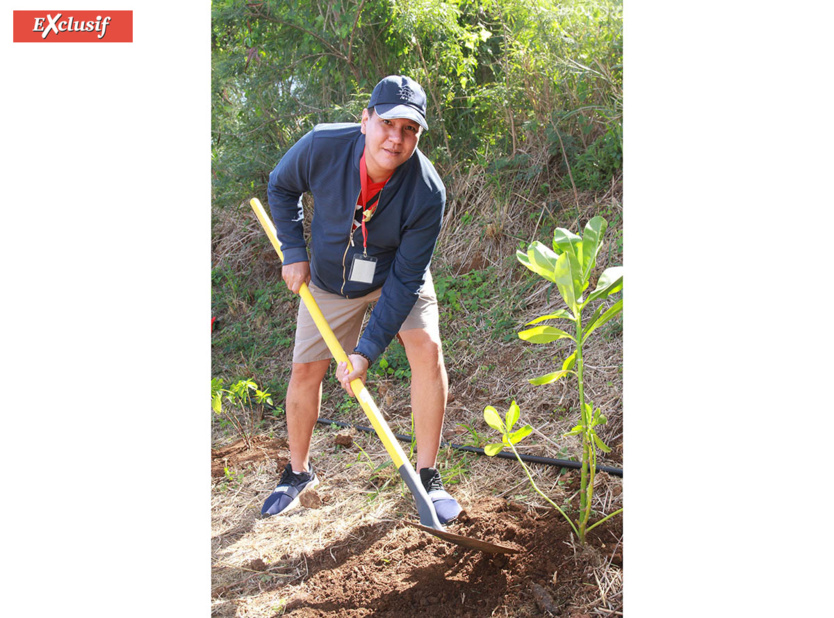 «Gardien» du temple, Laurent Thia Song Fat ne pouvait pas ne pas planter son «pied ' bois» «Gardien» du temple, Laurent Thia Song Fat ne pouvait pas ne pas planter son «pied ' bois»
