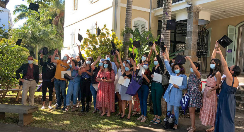 Le groupe de diplômé.e.s de l'IAE Le groupe de diplômé.e.s de l'IAE