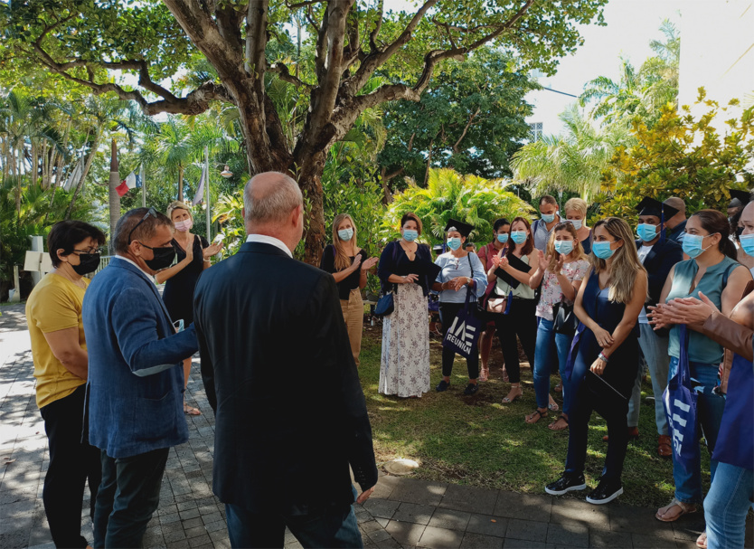 Président et directeur de l'IAE face aux diplômé.e.s Président et directeur de l'IAE face aux diplômé.e.s