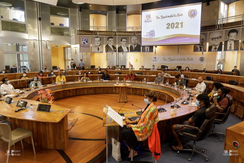 La cérémonie a eu lieu au Palais de la Source La cérémonie a eu lieu au Palais de la Source
