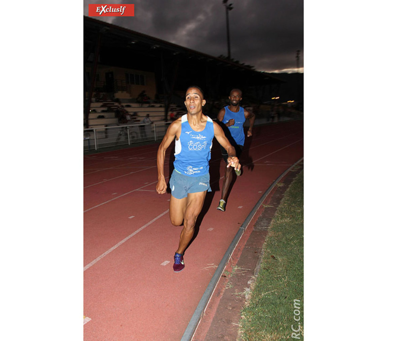 Le duo Didier Barret/Mohamed Houssamoudine en tête du 3000 m Le duo Didier Barret/Mohamed Houssamoudine en tête du 3000 m