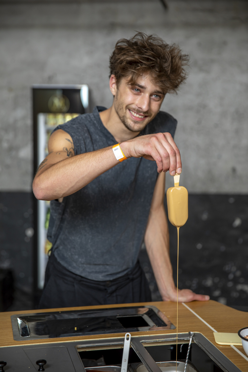 GIMS x MAGNUM® ont lancé une collection capsule lors d'une soirée VIP GIMS x MAGNUM® ont lancé une collection capsule lors d'une soirée VIP