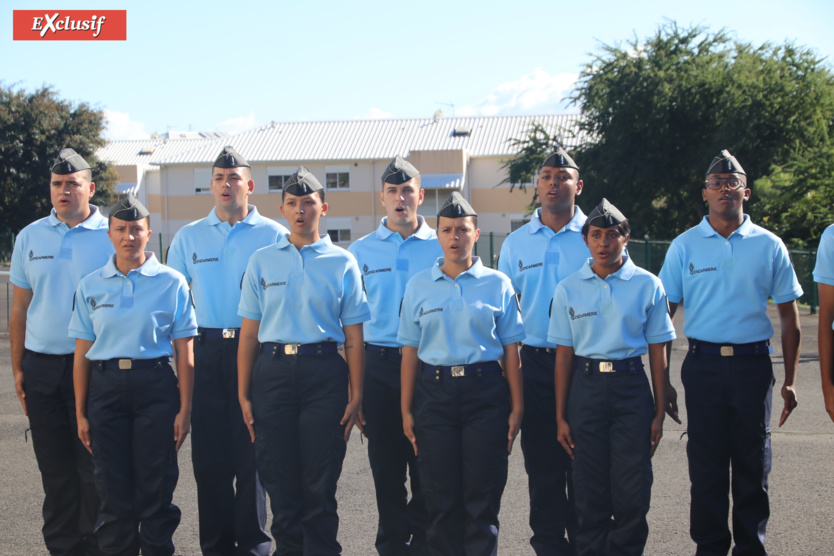 Gendarmerie Nationale: fin de formation des Gendarmes Adjoints Volontaires et médaillés Gendarmerie Nationale: fin de formation des Gendarmes Adjoints Volontaires et médaillés
