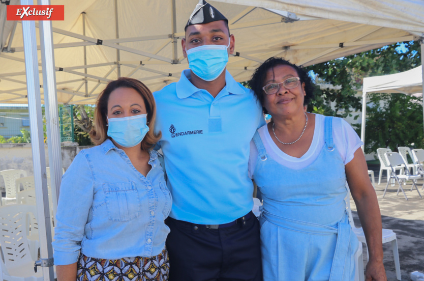 Gendarmerie Nationale: fin de formation des Gendarmes Adjoints Volontaires et médaillés Gendarmerie Nationale: fin de formation des Gendarmes Adjoints Volontaires et médaillés