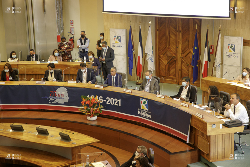 Cyrille Melchior élu facilement président du Département Cyrille Melchior élu facilement président du Département