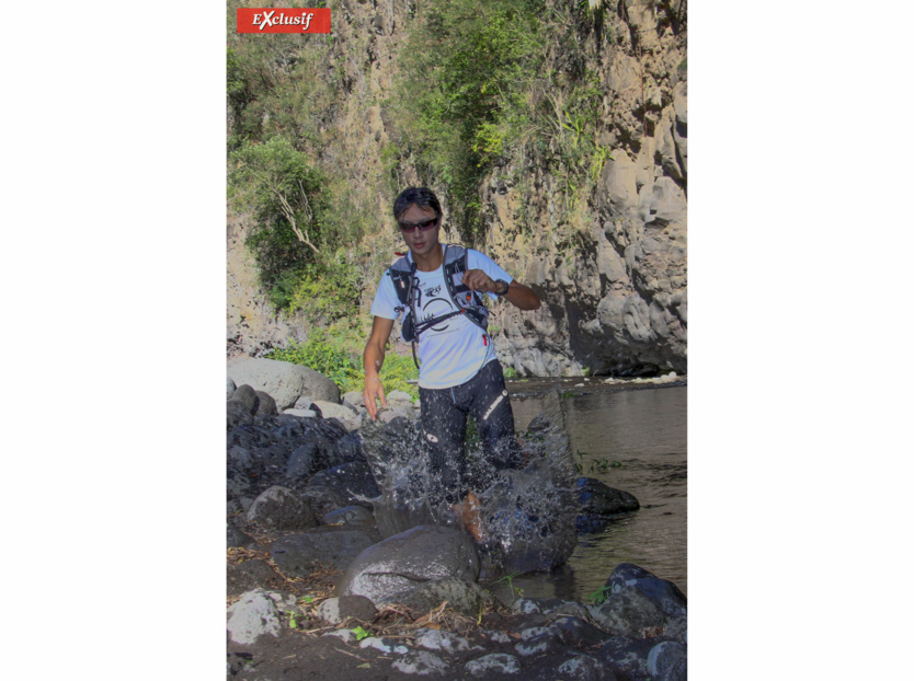 Courir en pleine nature, traverser des rivières… la passion commune des trailers péï... Courir en pleine nature, traverser des rivières… la passion commune des trailers péï...