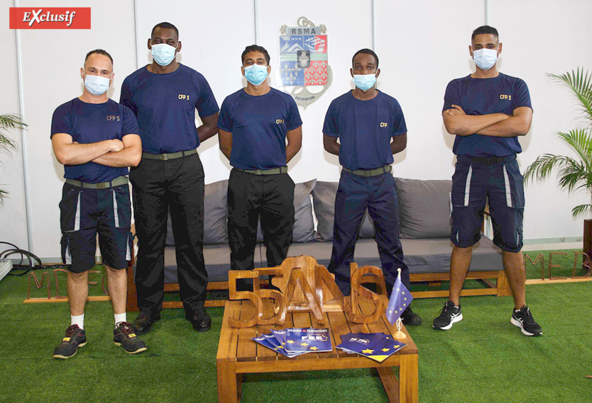 Les différents ateliers du RSMA-R étaient présentés au public Les différents ateliers du RSMA-R étaient présentés au public