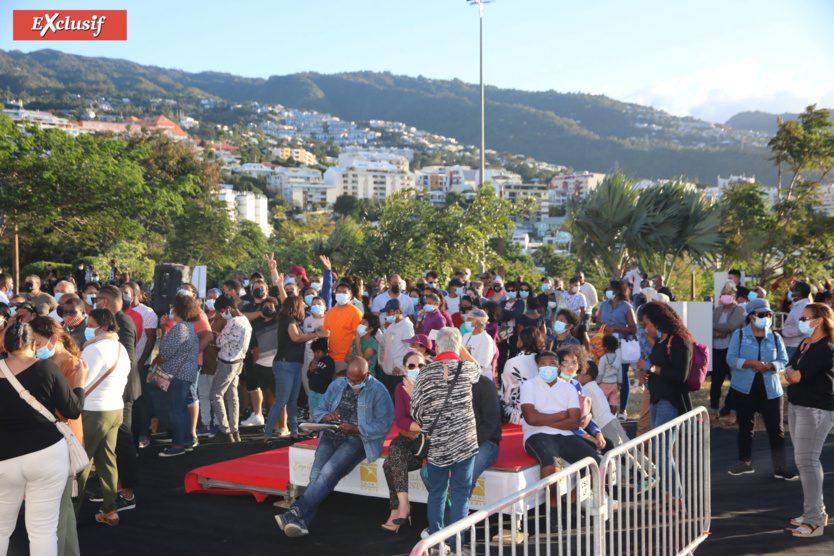 La Grande Roue au Parc de la Trinité à Saint-Denis: photos La Grande Roue au Parc de la Trinité à Saint-Denis: photos
