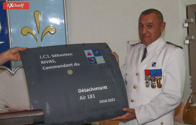 Passation de commandement au Détachement Air 181 Ltt Roland Garros: les photos Passation de commandement au Détachement Air 181 Ltt Roland Garros: les photos