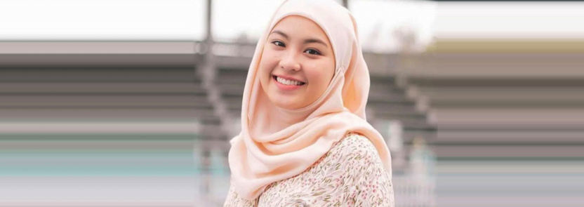 Une célèbre chanteuse malaisienne meurt de la Covid, 3 jours après son accouchement! Une célèbre chanteuse malaisienne meurt de la Covid, 3 jours après son accouchement!