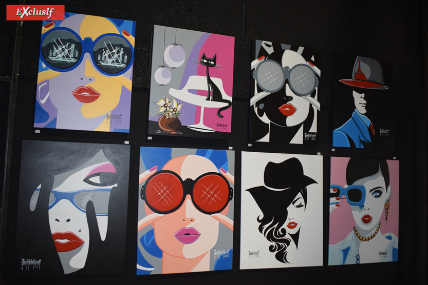 Nous vous proposons un éventail de photos des tableaux exposés Nous vous proposons un éventail de photos des tableaux exposés