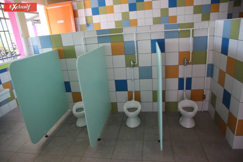 Rentrée des classes à l'école des Tamarins à Sainte-Clotilde Rentrée des classes à l'école des Tamarins à Sainte-Clotilde