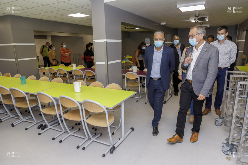 Petite Ile, premier partenaire communal du plan "1 million d’Arbres pour La Réunion" Petite Ile, premier partenaire communal du plan "1 million d’Arbres pour La Réunion"