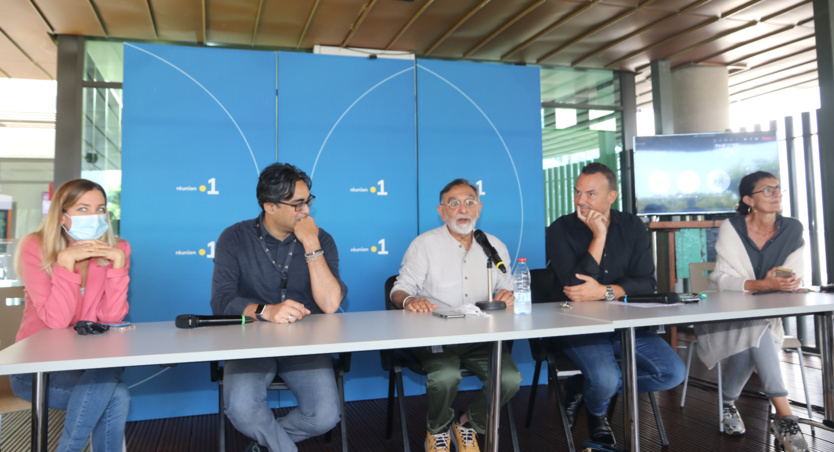 Une conférence de presse d'adieu à Réunion La 1ère