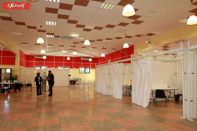 Un grand espace confortable pour accueillir le public Un grand espace confortable pour accueillir le public