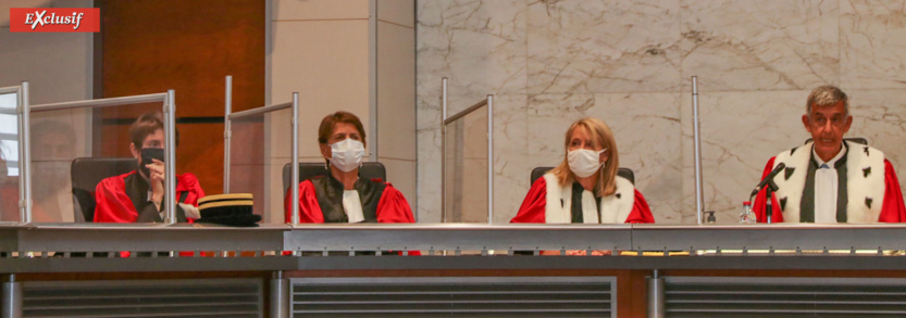 C'est dans la Salle des Assises de la cour d'Appel qu'a leu lieu la cérémonie C'est dans la Salle des Assises de la cour d'Appel qu'a leu lieu la cérémonie