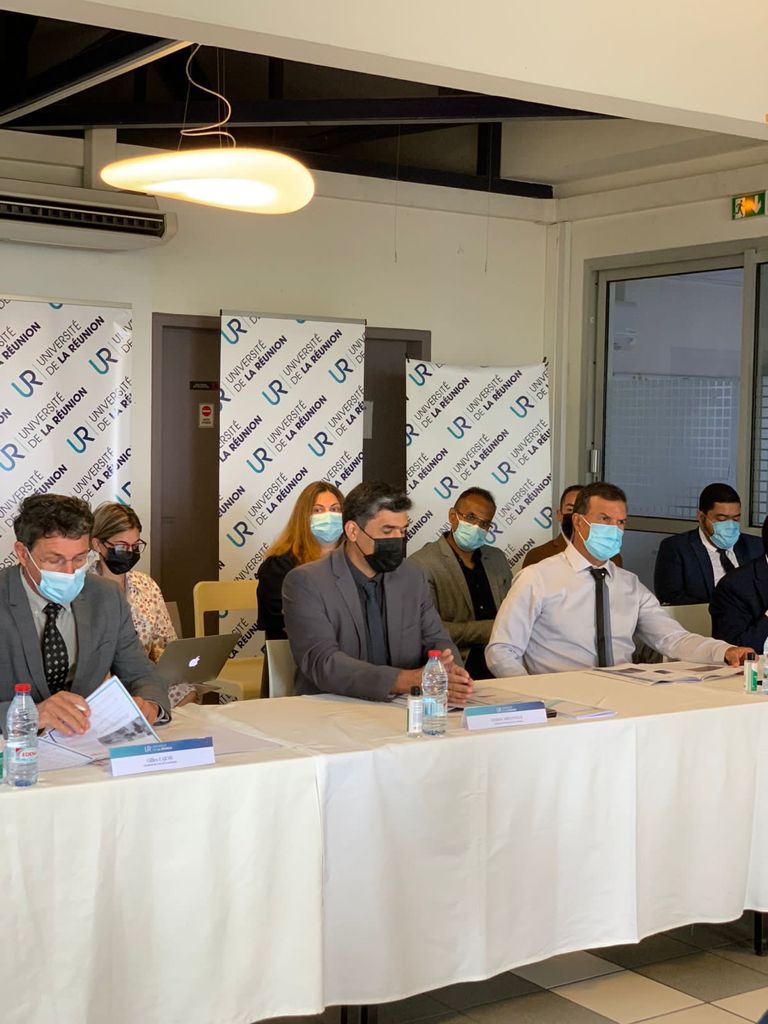 De multiples défis à relever entre réussite des étudiants et sécurité sanitaire De multiples défis à relever entre réussite des étudiants et sécurité sanitaire