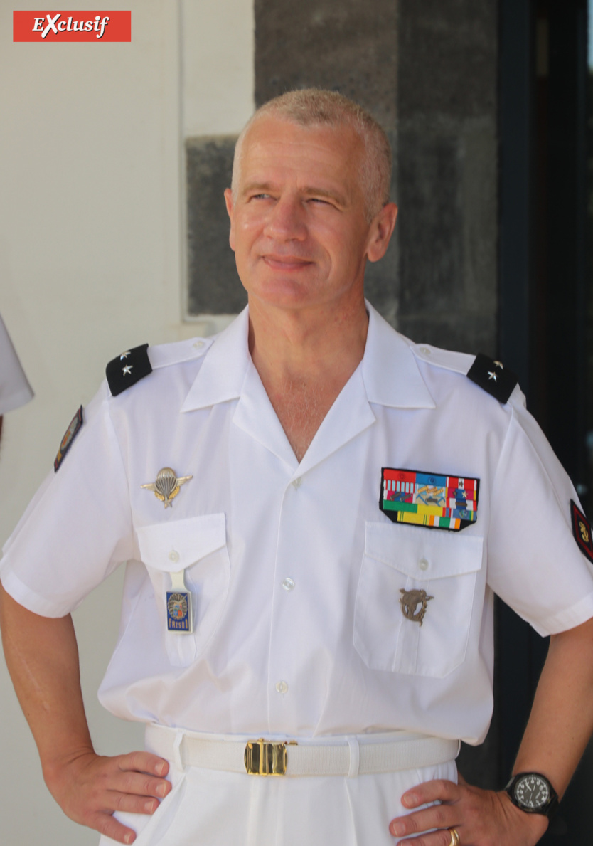 Le général Laurent Cluzel, commandant supérieur des Forces Armées dans la Zone Sud de l’Océan Indien (FAZSOI) Le général Laurent Cluzel, commandant supérieur des Forces Armées dans la Zone Sud de l’Océan Indien (FAZSOI)