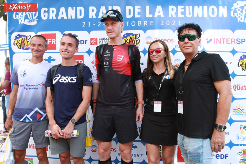 Grand Raid 2021: remise des dossards, Saint-Pierre en effervescence avant le départ Grand Raid 2021: remise des dossards, Saint-Pierre en effervescence avant le départ