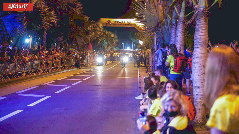 Beaucoup de monde sur le front de mer de Saint-Pierre pour le départ Beaucoup de monde sur le front de mer de Saint-Pierre pour le départ