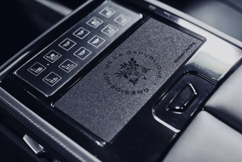 Signée "Présidence de la République", une voiture unique
