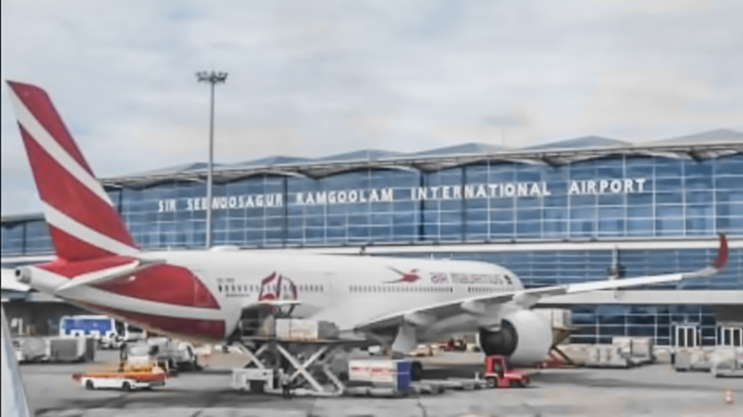 Les frontières restent ouvertes, mais certains pays ont déjà annoncé la suspension des liaisons... Les frontières restent ouvertes, mais certains pays ont déjà annoncé la suspension des liaisons...