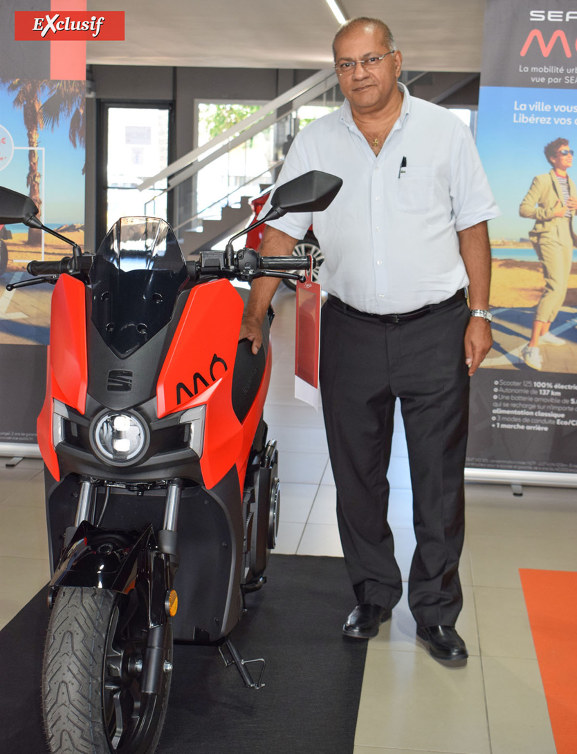 Arzou Mahamadaly, directeur général de la Sogecore: "Après le scooter, nous ferons venir les trottinettes en 2022" Arzou Mahamadaly, directeur général de la Sogecore: "Après le scooter, nous ferons venir les trottinettes en 2022"