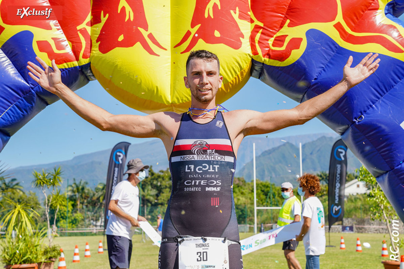 Thomas Navarro peut lever les bras